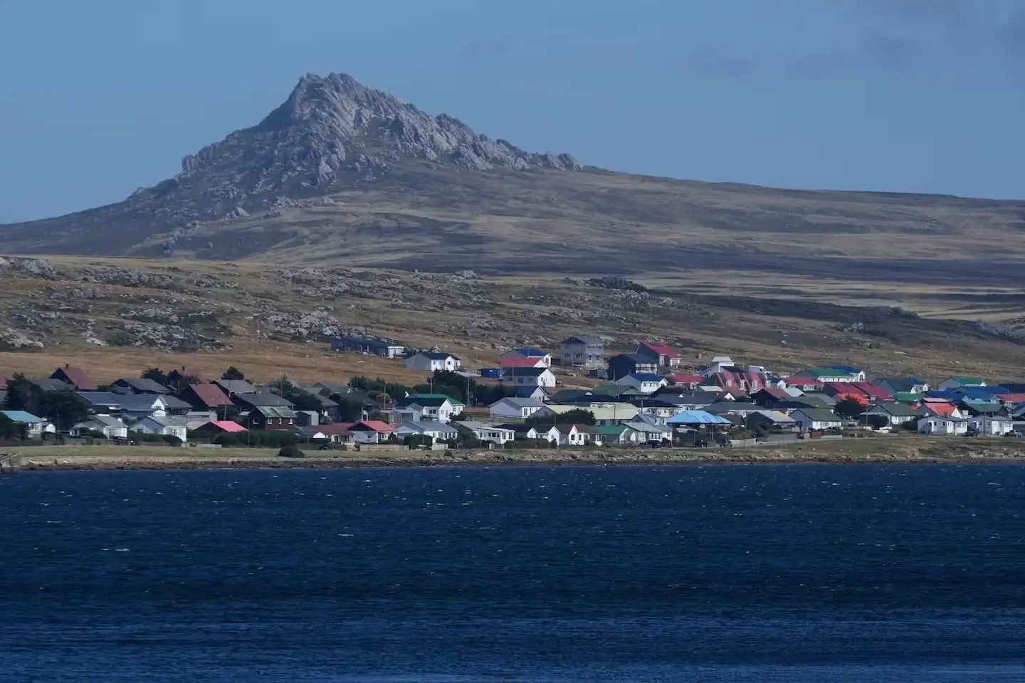 Gran Bretaña escala la tensión con la Argentina y ofrece apoyo a las empresas que operan en Malvinas