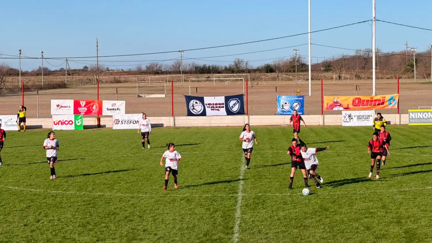Defensores Armstrong Pueyrredón - 6