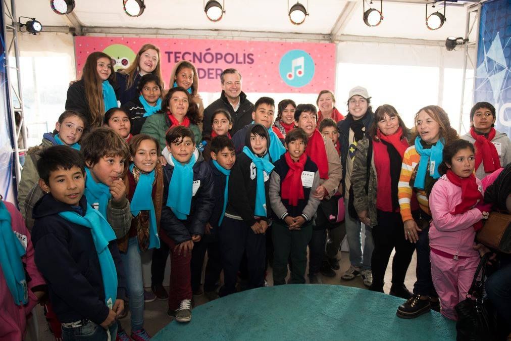 El vicegobernador Bahl visitó la mega muestra #TecnópolisFederal