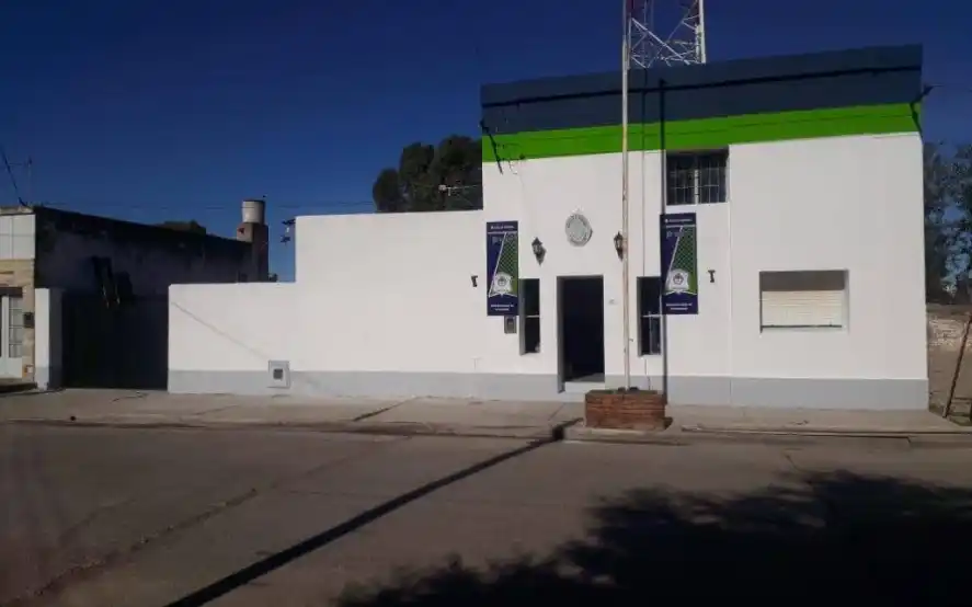 Stroeder en vilo por un hombre armado con cuchillo