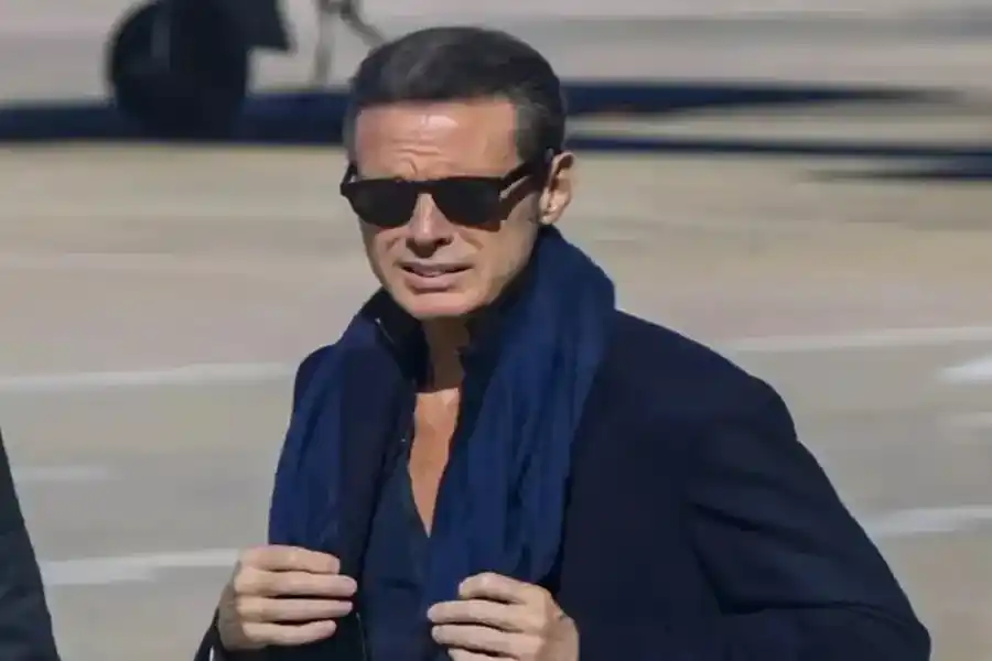 Las fotos de la llegada de Luis Miguel a la Argentina: ¡es otra persona!