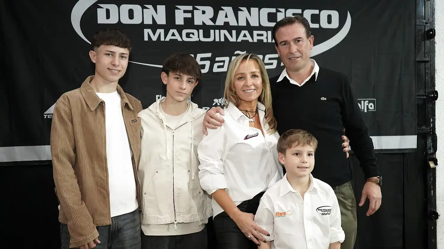 Empresa familiar. Carina Cools con su marido y sus tres hijos