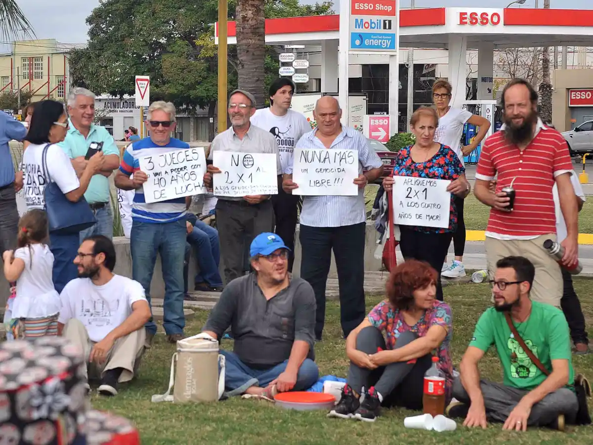 Realizaron acto en rechazo al fallo del 2x1 de la Corte Suprema 