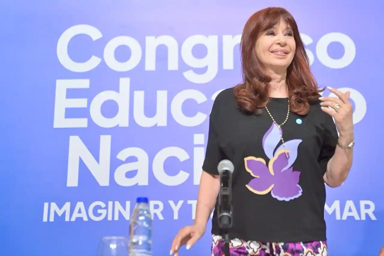 Cristina Kirchner hoy en el Congreso educativo nacional