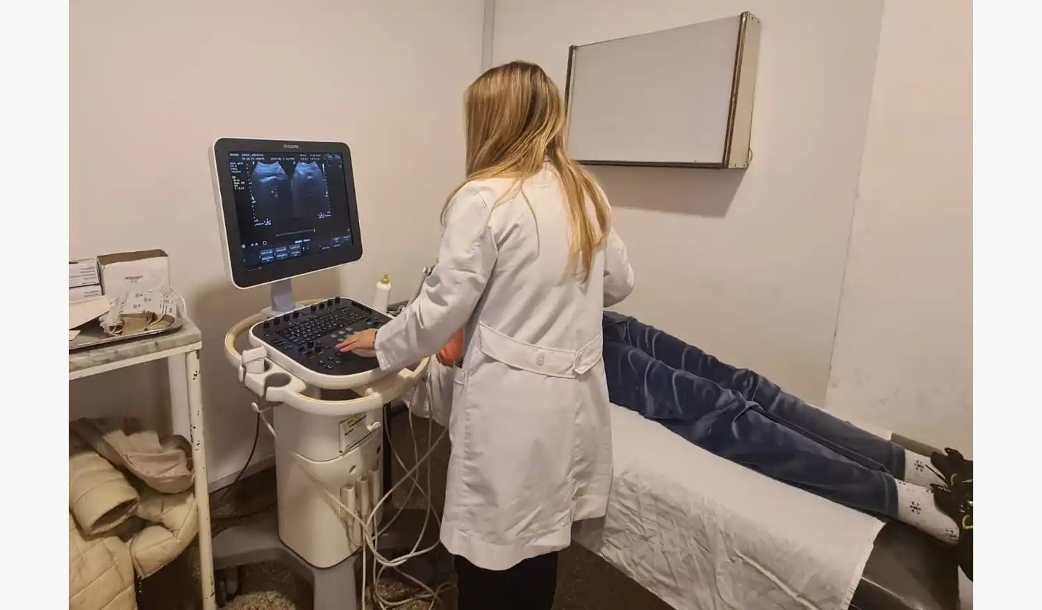 El aneurisma de aorta abdominal es una dilatación de la arteria principal y si no se detecta a tiempo, puede romperse con una alta mortalidad.