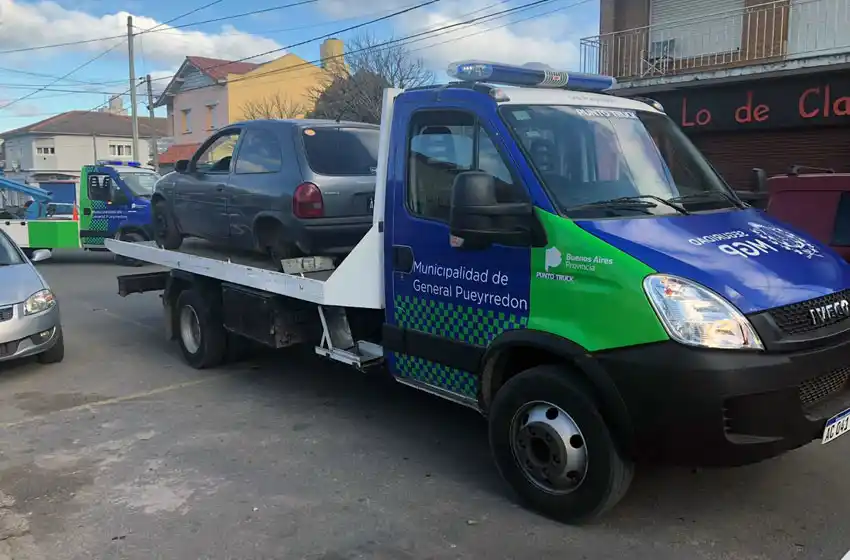 Tres detenidos por robo de vehículos y autopartes en el barrio Las Canteras