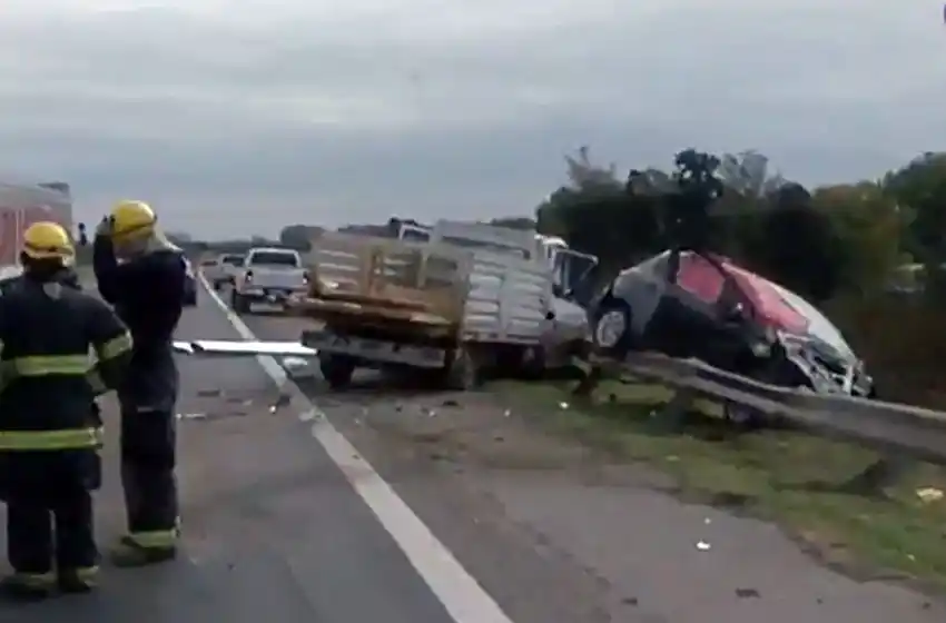 La mujer que murió en un choque en la autopista a Santa Fe estaba embarazada de 3 meses