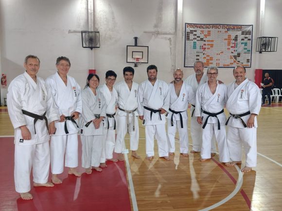 Karate: el Sensei Kaoru Miyagi dictó una jornada de perfeccionamiento en Mitre