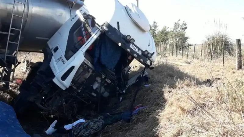 Grave accidente entre tres camiones