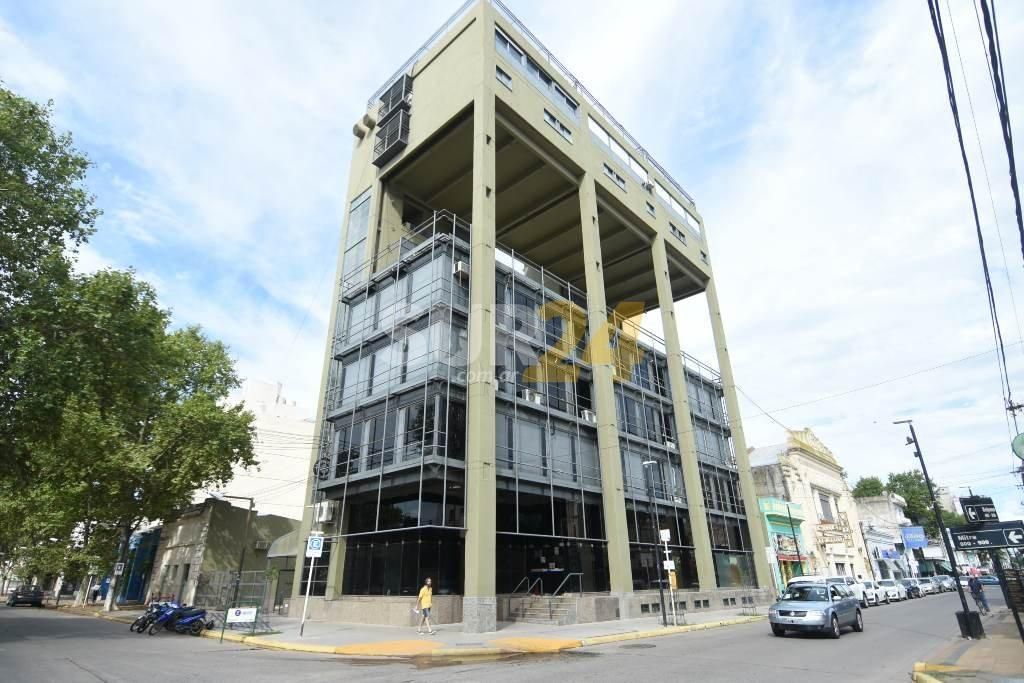 La Cooperativa Eléctrica aprovechó el operativo de la EPE para sus propias tareas de mantenimiento. Foto: Gentileza