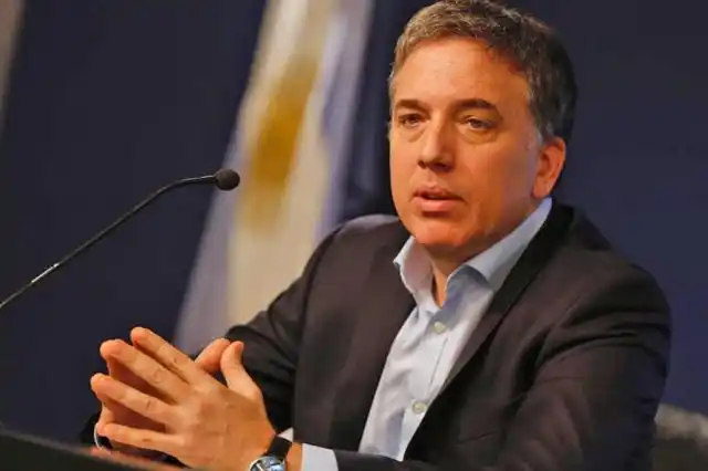 Dujovne reconoció que la economía caerá 1% este año y le pidió al FMI otros U$S 3000 millones