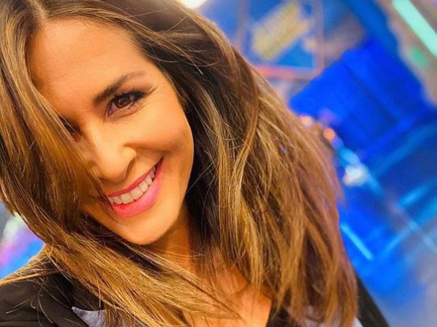 Nuria Roca se confiesa arrepentida con su cambio de look con mechas rubias