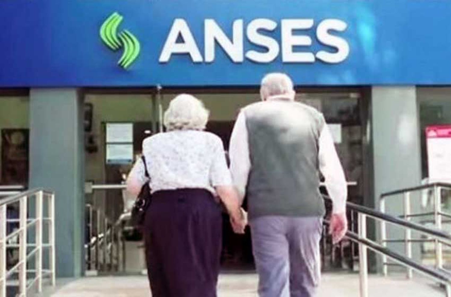 Subsidios al consumo de gas y luz: Anses habilitó turnos para el trámite presencial