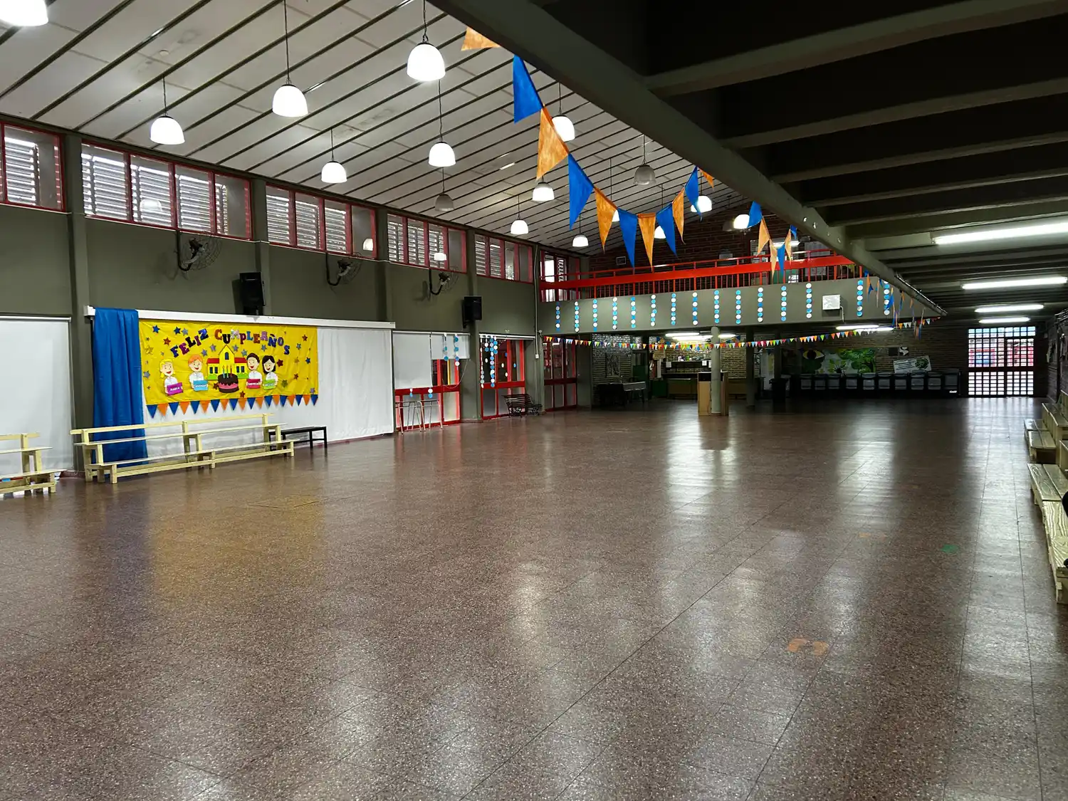 Elecciones generales 2025 junio primeros minutos de votación escuela mitre vacía - 8