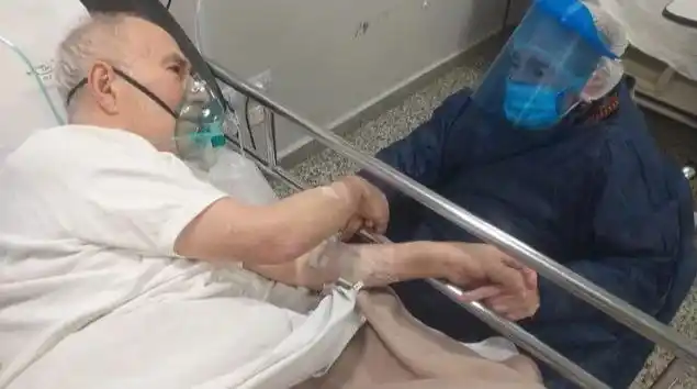 Un amor para toda la eternidad: tenía COVID y pidió como último deseo despedirse de su esposa