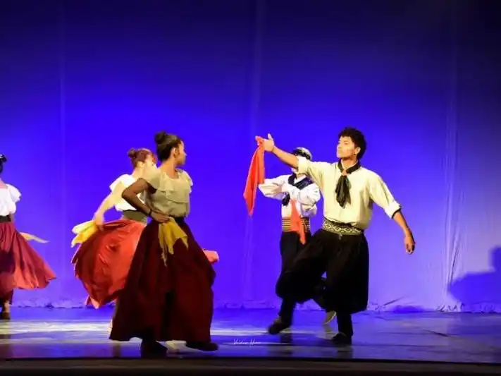 Día de la Tradición: hoy se celebra en el 
Teatro de la Ciudad con una gran velada