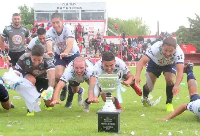 De un tricampeón a otro