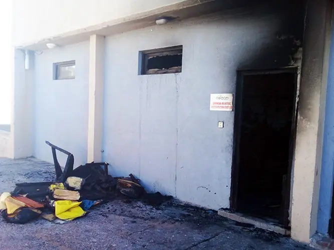 El fuego dañó un depósito del complejo turístico Egeón