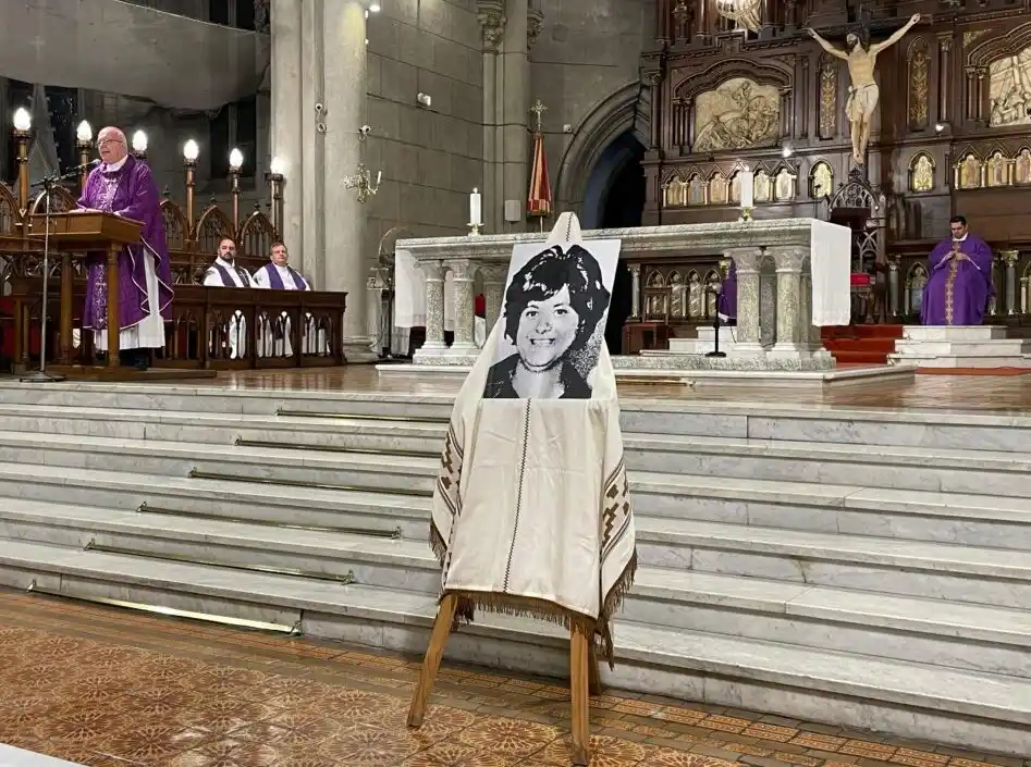 Participaron familiares y amigos de “Coca” Maggi, junto a autoridades del ámbito académico y organismos de derechos humanos.