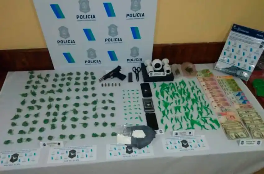 Desbaratan un "point" en Alto Camet: secuestran drogas, armas y hay un detenido