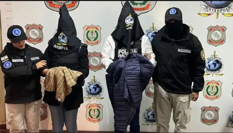 Kueider entregado a Interpol: espera su extradición desde Paraguay por causas de corrupción y lavado