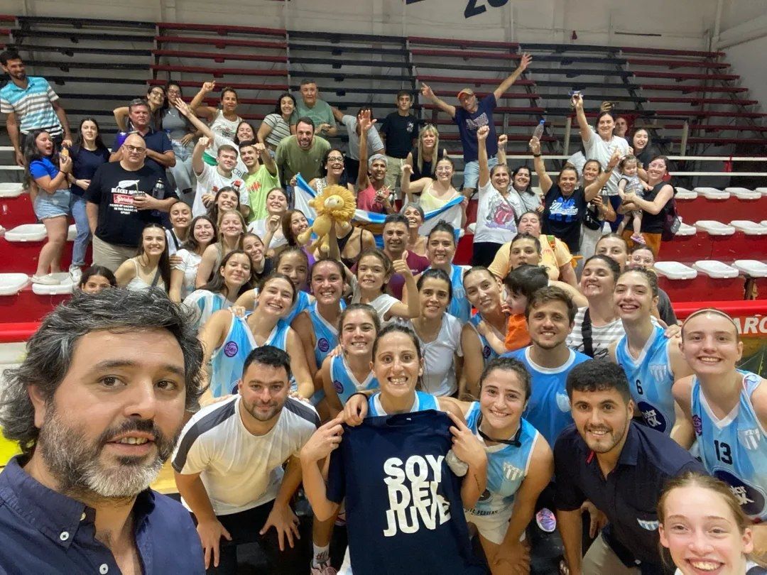 Juventud va por el título del Prefederal frente a Paracao en Paraná