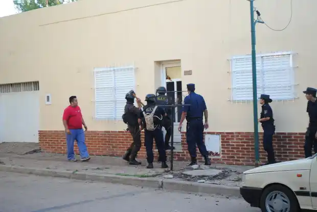 Operativos en Villaguay, Concordia y Paraná por drogas, armas y dinero