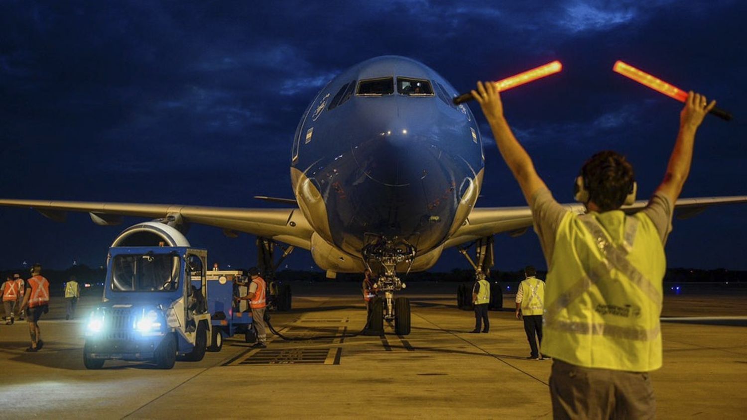 Partió a Moscú un nuevo vuelo de Aerolíneas para traer más vacunas anti Covid