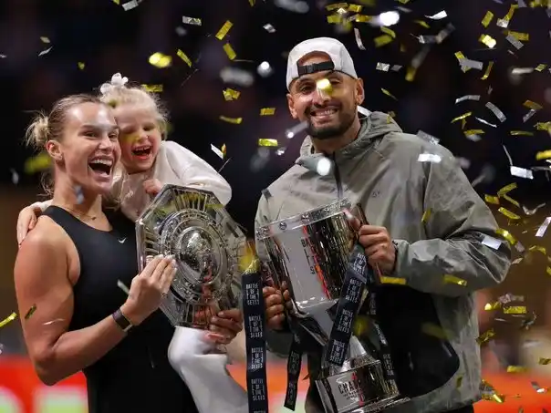Kyrgios venció a Sabalenka en una divertida "Batalla de los Sexos" de tenis.Foto:AFP