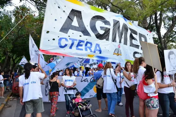 En Agmer plantean un sueldo inicial de $7.500