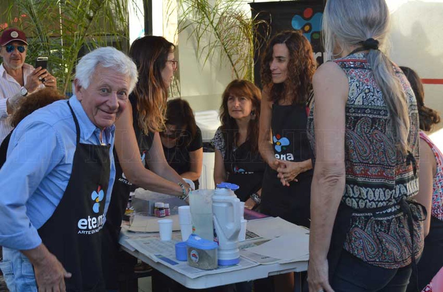 Las celebridades pintaron en la Plaza de Arte de Espacio Clarín