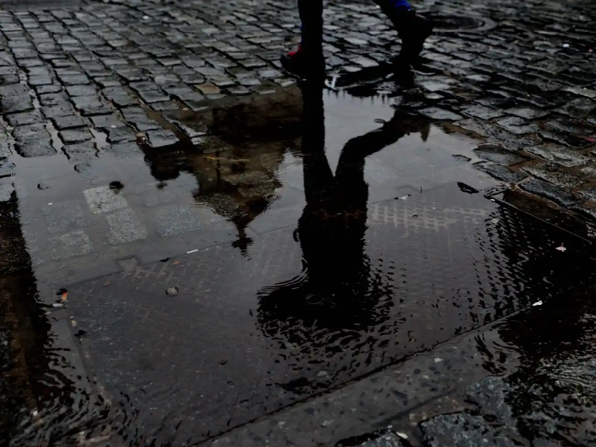 Miércoles con lluvias aisladas y una máxima de 26 grados.