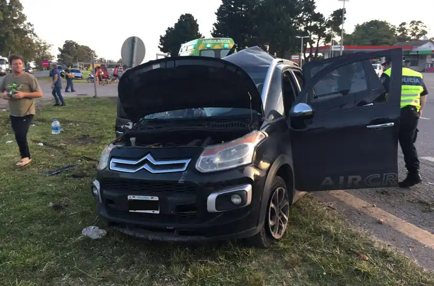 Dos menores y dos adultos, heridos tras un accidente en la autovía 2