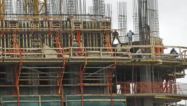 La construcción, en "la contracción más pronuncia de la historia"