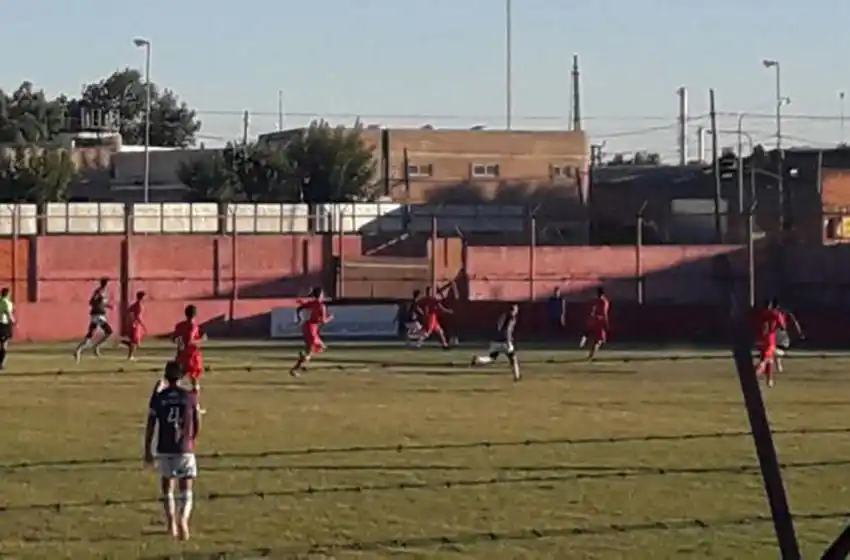 El Charrúa reaccionó sobre el final, pero no alcanzó