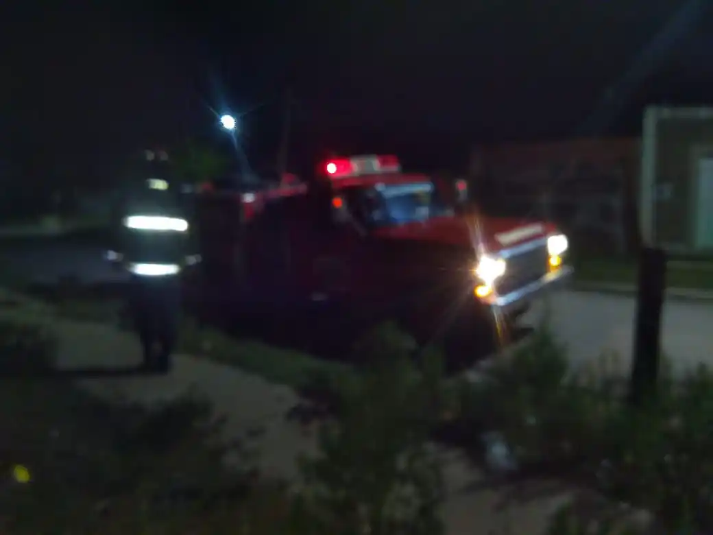 Se incendió un terreno lindero al arroyo Gaitán