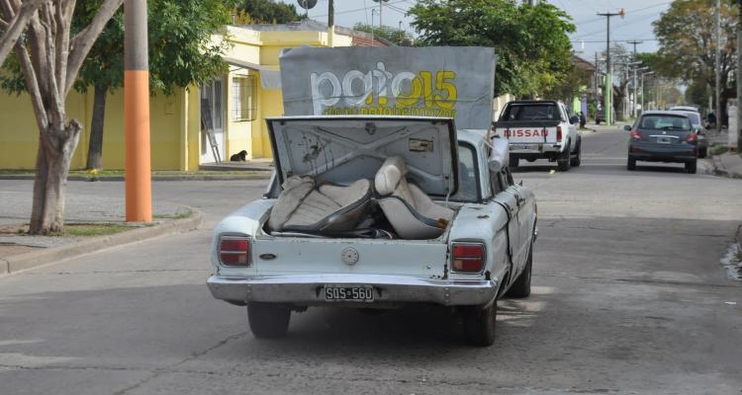 Elecciones 2015: La campaña creativa del Pato Bennazar rompió el esquema