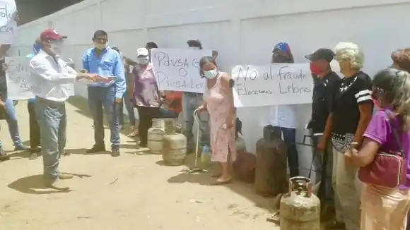 PROTESTAS en varios estados del país por fallas en los servicios