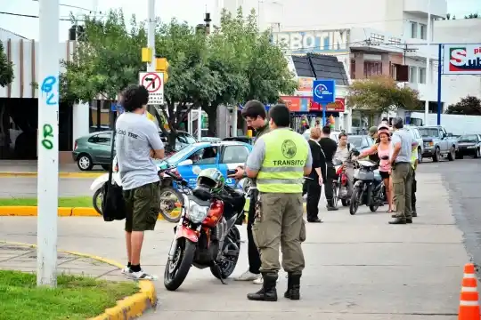 Avanza ley «anti-motochorros»