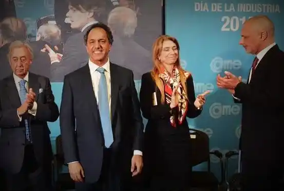 Scioli convocó a empresarios a que se sumen a "la próxima etapa del proyecto"