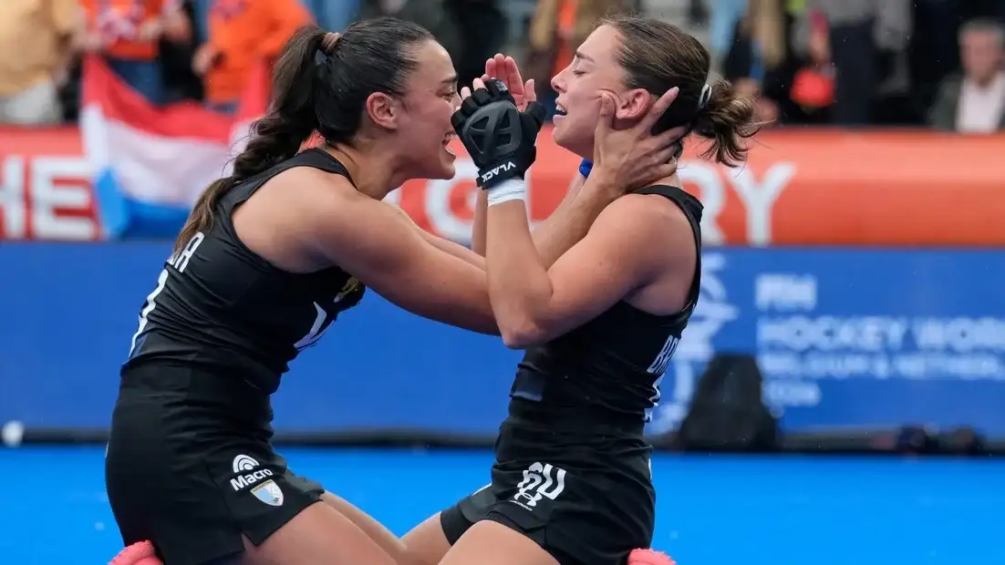 Los festejos de Las Leonas tras obtener su tercera estrella.