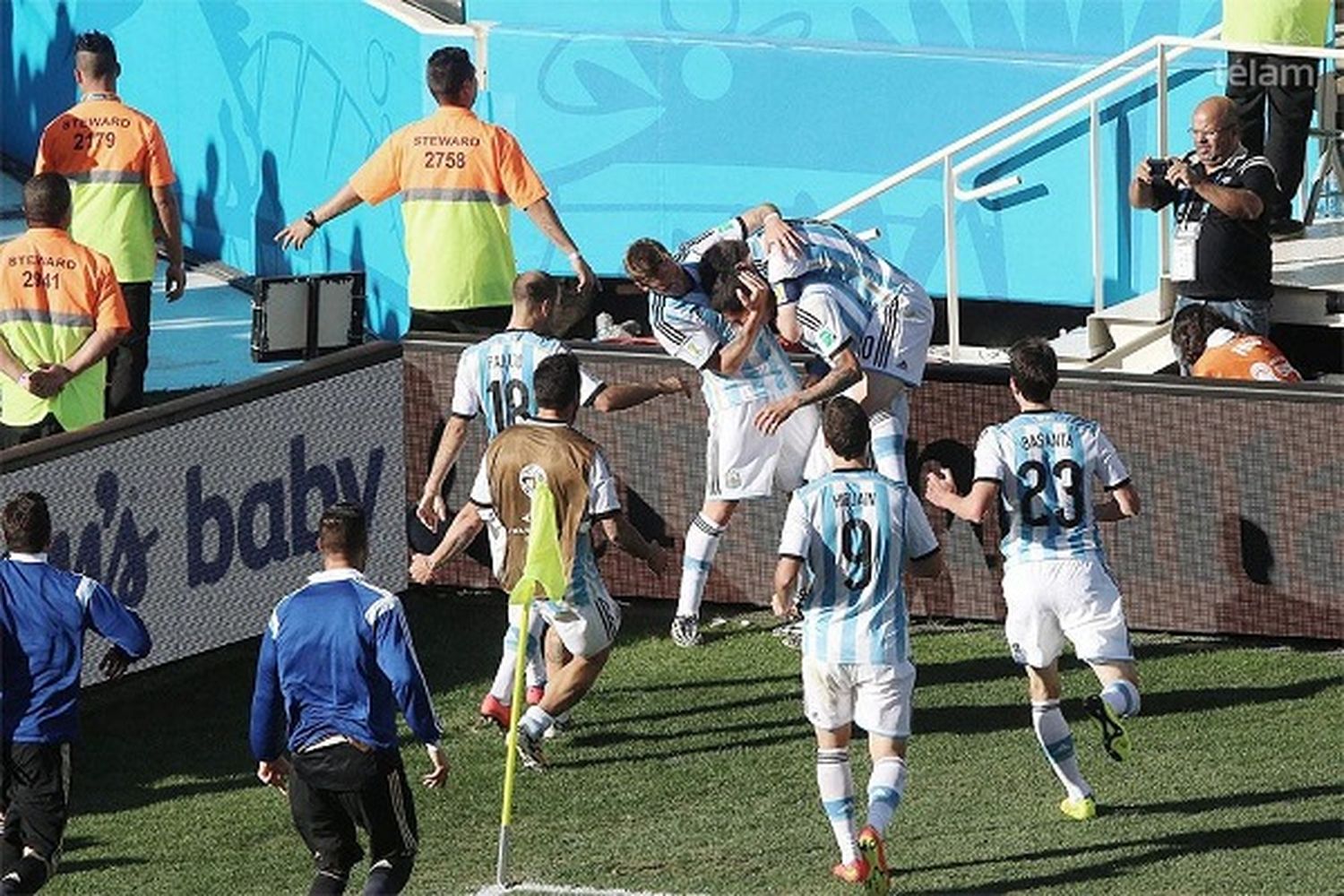 Imperdible: Pablo Giralt relata el gol de Di María y llora de emoción