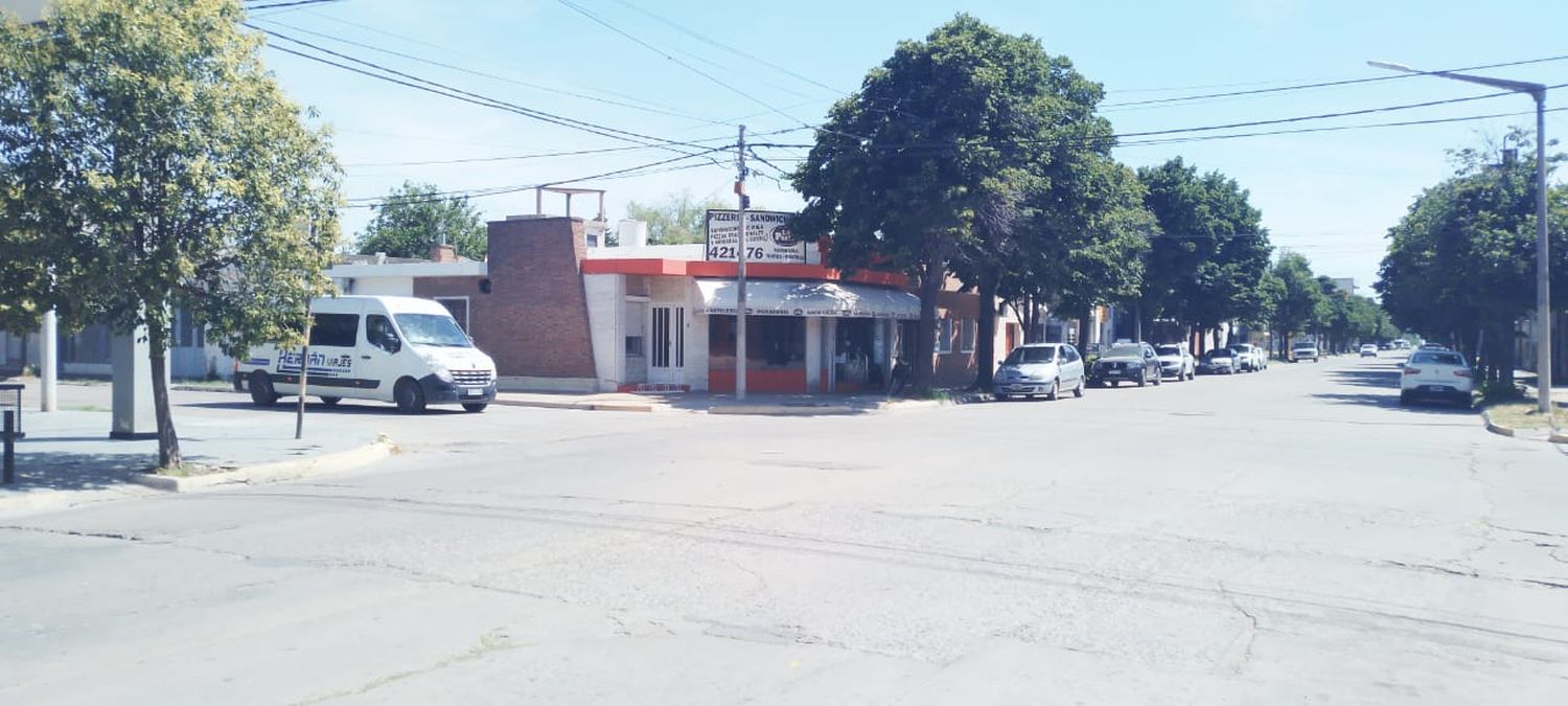 Venado Tuerto: un comerciante sufrió una crisis nerviosa y se encerró en su local con un arma