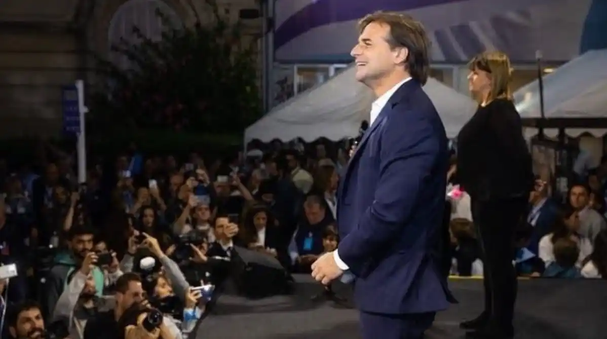 ¡SÍ PERO NO! Uruguay nombra embajador en Venezuela aunque sigue considerando que hay «una dictadura»