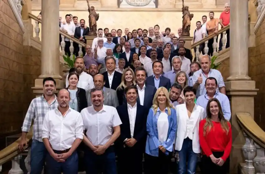 Reglamentan la ley que permite a los intendentes una reelección más en 2019