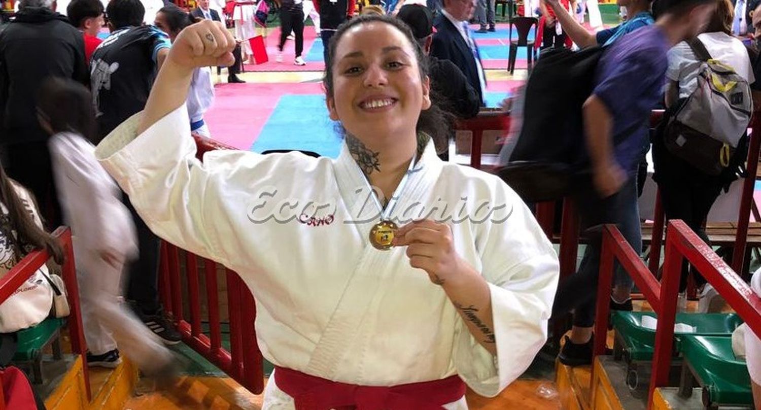 Lucia Oyola Montenegro. La karateca local se quedó con la medalla de oro