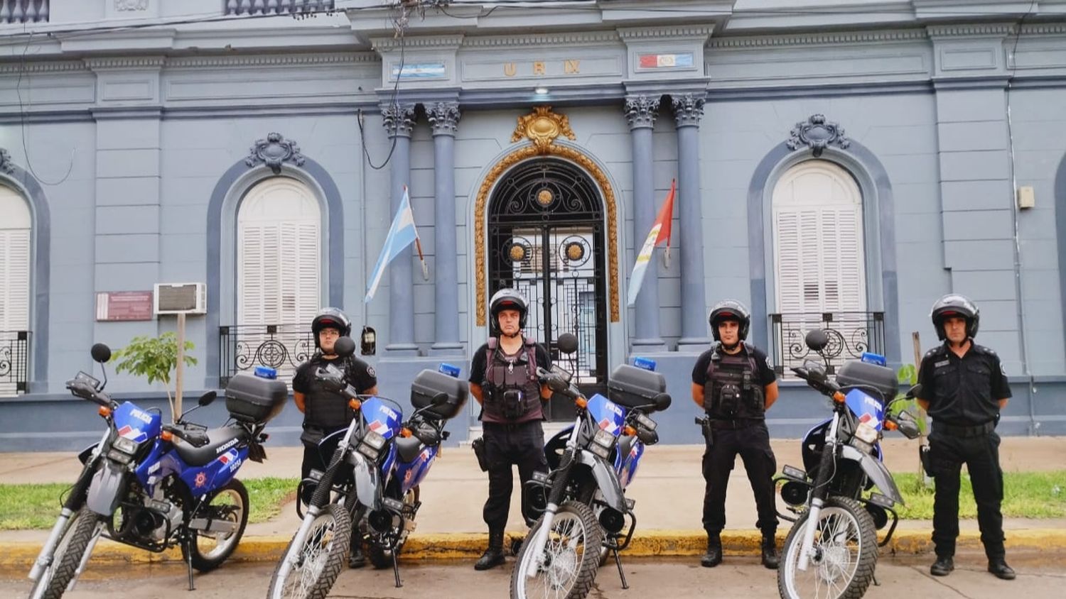 Reconquista: entregaron motos a la policía 