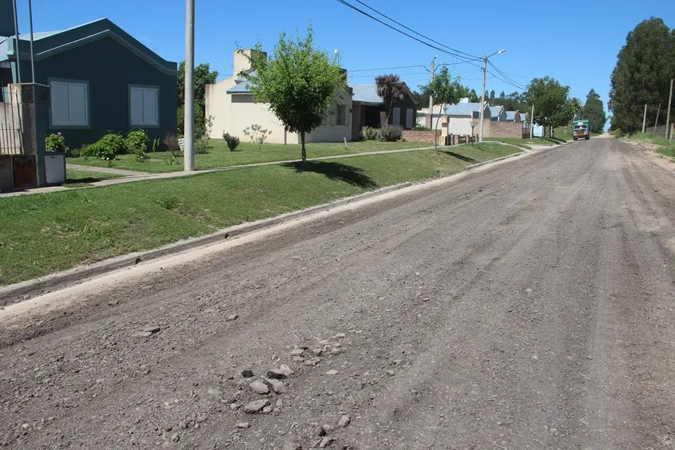 Reparan calles de tierra en el Barrio por la Memoria