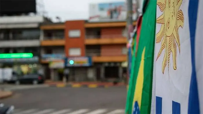 Alarma en Uruguay por brote de coronavirus en ciudad fronteriza  con Brasil