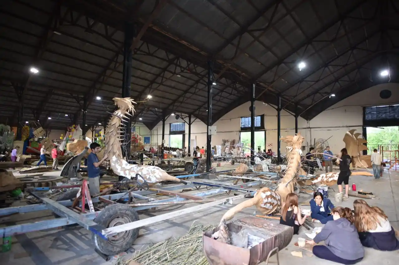 Los estudiantes organizan la segunda edición de la Cazuela Carrocera binacional